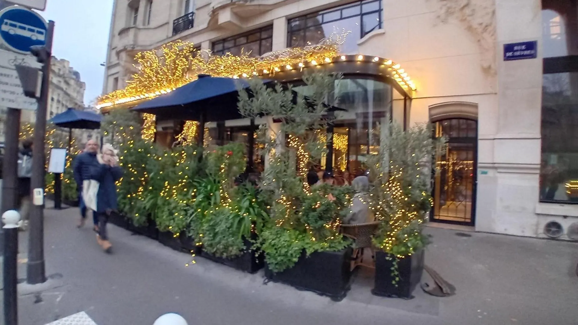 1 Minute Gare Montparnasse , Center, Awsome Place, Close To Eiffel Tour And Louvre Meusm , Front Metro Apartment Paris 0*,