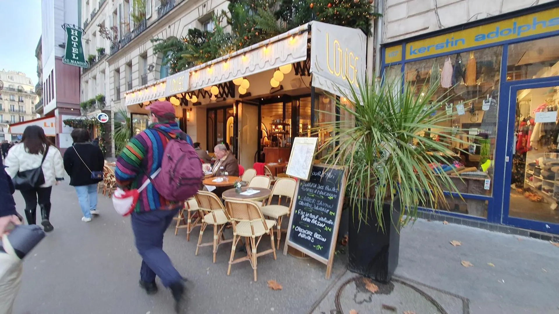 1 Minute Gare Montparnasse , Center, Awsome Place, Close To Eiffel Tour And Louvre Meusm , Front Metro Apartment Paris France